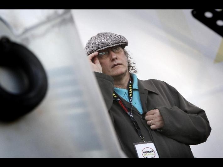 Vandalizzata la targa dedicata a Casaleggio