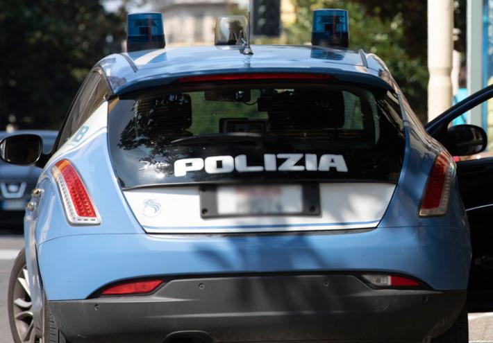 Violenze sessuali di gruppo, sequestrata casa famiglia nel Vercellese
