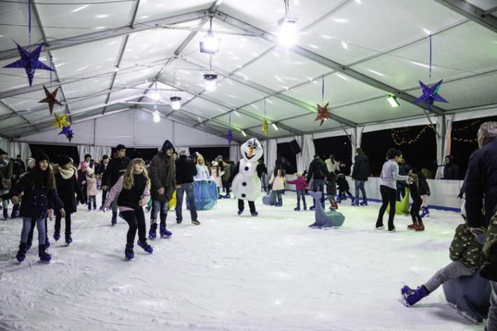 Parma non pattina, il bando va (ancora) deserto: la pista sul ghiaccio &egrave; un miraggio