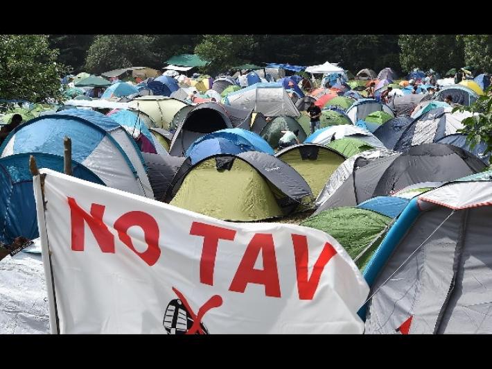 Blitz della Digos contro gli antagonisti No-Tav anche a Parma