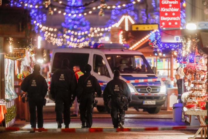 Berlino, sgomberato il mercatino di Natale: arrestati due islamisti