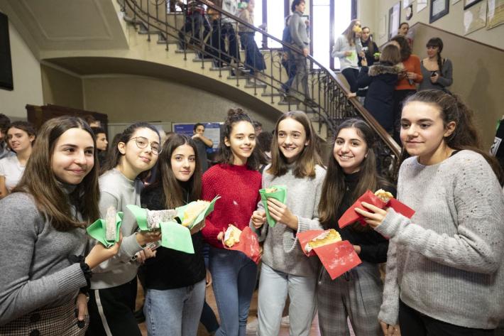 Merenda solidale degli studenti per aiutare le famiglie in difficolt&agrave;   