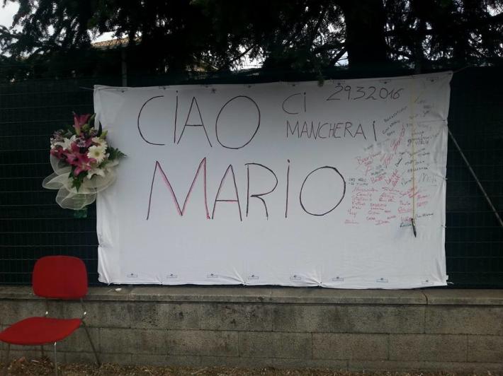 L'addio del quartiere a Mario, clochard gentile