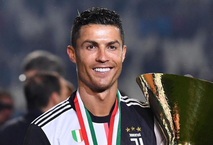 Cristiano Ronaldo vince il Globe Soccer Award 2019 