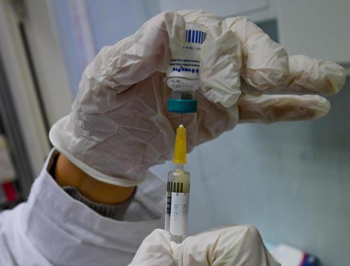 Morbillo, tre adulti contagiati