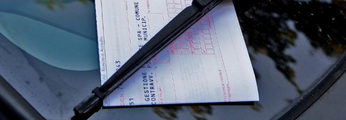 Milano,  la denuncia dei sindacati dei vigili urbani: 10mila verbali di multa con il numero di conto corrente sbagliato. E a rischiare sono i cittadini