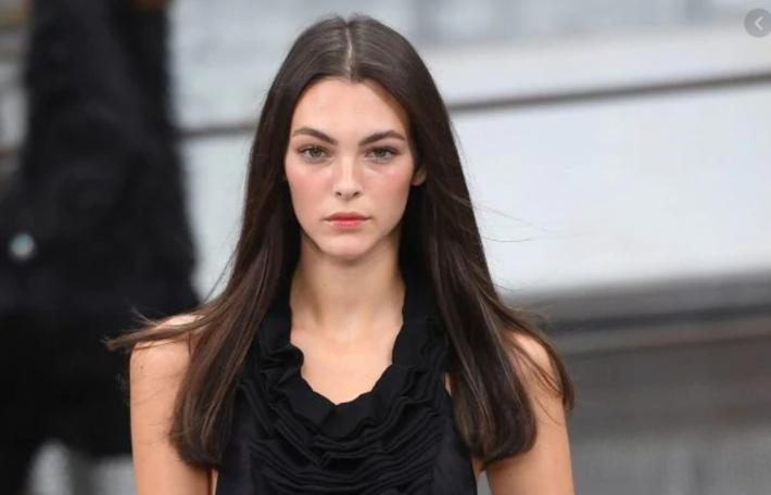 Ladri in casa della top model Vittoria Ceretti, bottino da 80mila euro