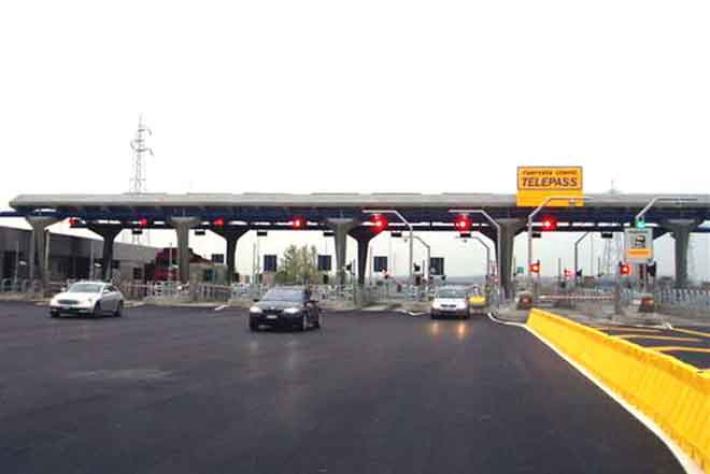 Per due notti chiuso in  entrata il casello  Terre Canossa Campegine