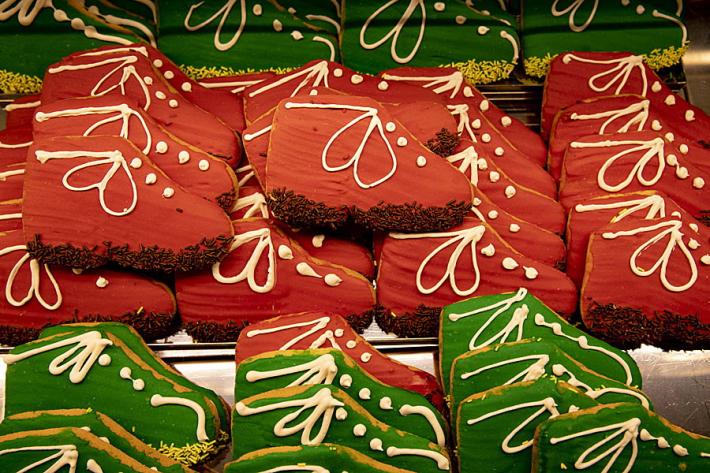 Sant'Ilario, le scarpette e quei calzari riparati da un &laquo;cibach&raquo; 