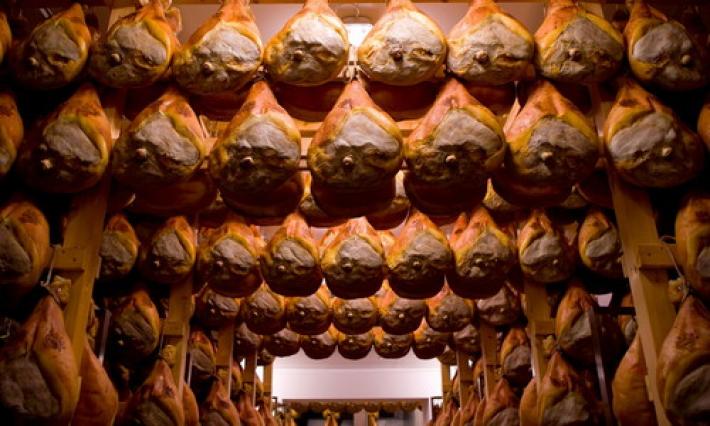 Salumifici e prosciuttifici:  c'&egrave; il nuovo contratto provinciale e un aumento di 2.200 euro