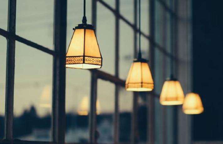 Nuova luce con il lighting design: cos&igrave; si crea l&rsquo;atmosfera giusta 