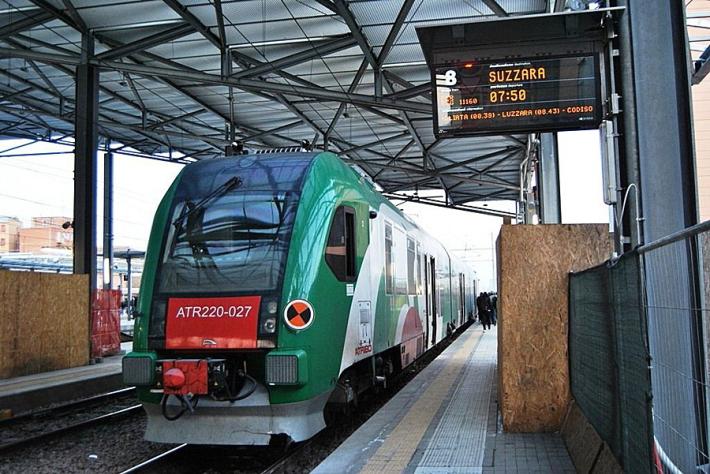 Parma-Suzzara: sassi contro un treno regionale in sosta a Guastalla. Due corse cancellate