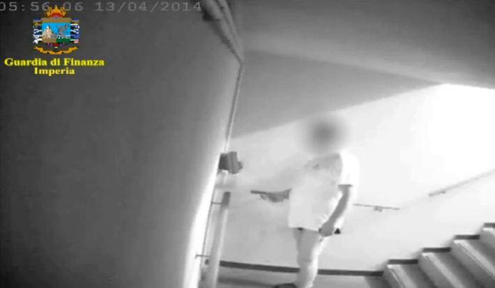 Furbetti del cartellino a Sanremo: assolto il vigile in mutande 