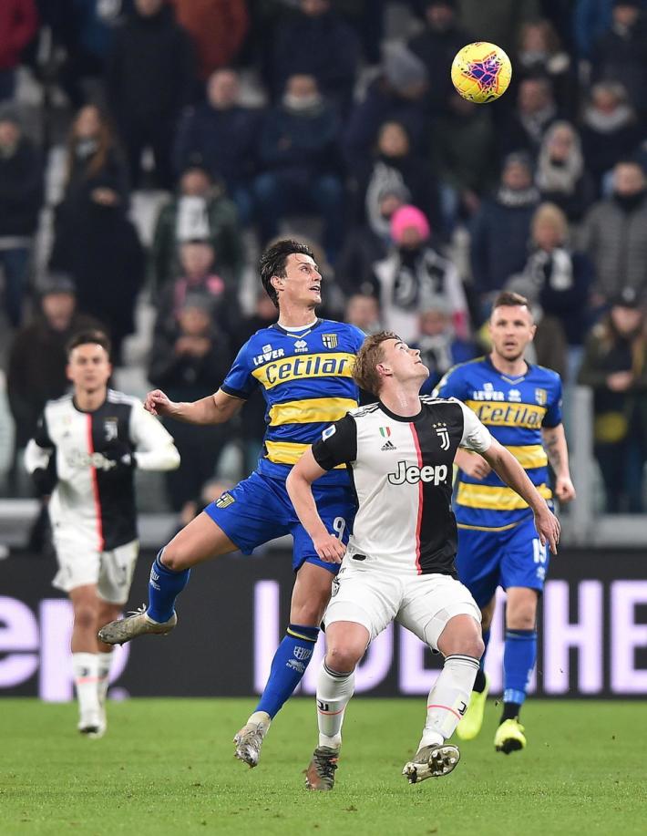 Tegola sul Parma, per Inglese 'lesione muscolare di alto grado'