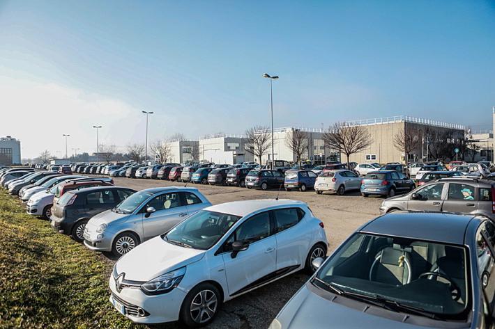 Gli studenti del Campus: &laquo;Bisogna intensificare il servizio di bus navetta&raquo;