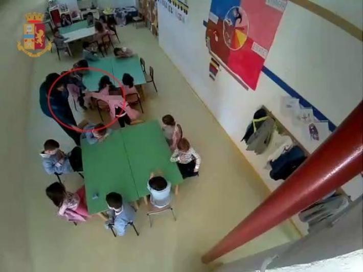 Bimbo autistico umiliato in classe, indagate due maestre ad Alessandria