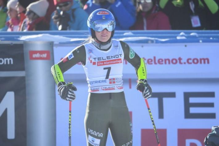 La Shiffrin vince la discesa di Bansko ma ci sono tre azzurre nella top 5