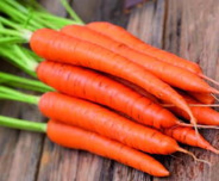 Una sana alimentazione naturale aiuta anche il bene della bocca