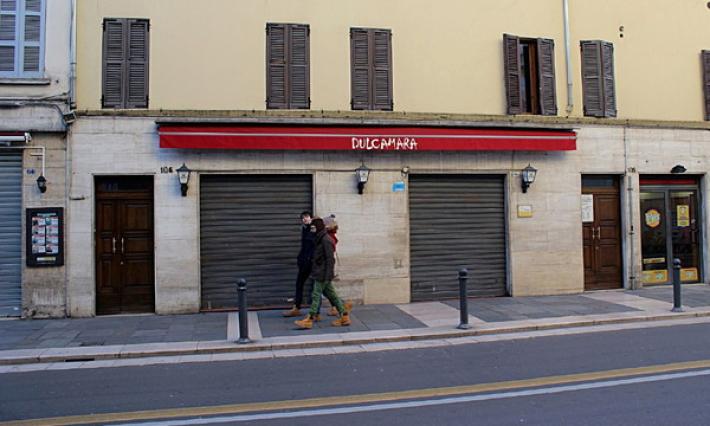 Trovare un bar aperto di domenica? E' un'impresa