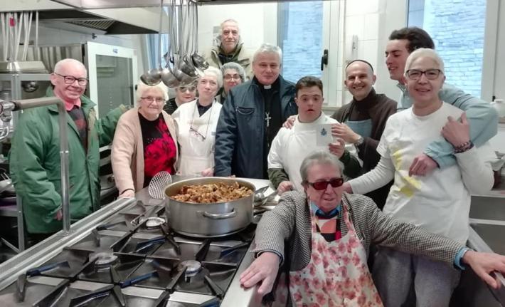 L'elemosiniere del papa a Parma: i frati ospitano il cardinale