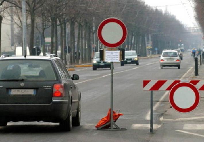 Limitazioni al traffico domenica 18 dicembre, dalle 8.30 alle 18.30, entro l'anello delle tangenziali