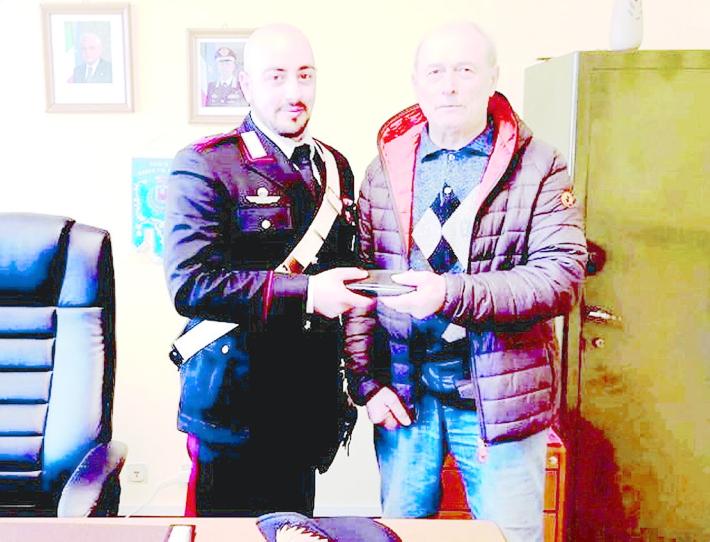 Borgotaro, anonima benefattrice gli fa ritrovare il portafoglio (con 1.500 euro)