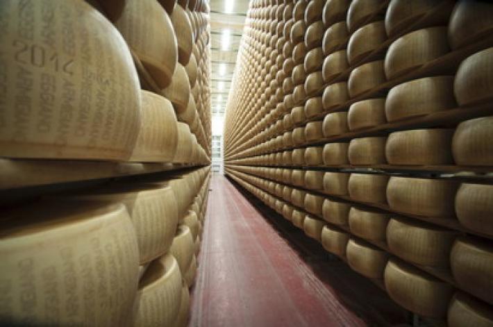 Dazi, Consorzio Parmigiano Reggiano "si e' lavorato in direzione giusta"