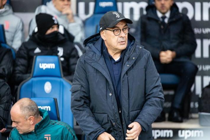 Corsa a tre per lo scudetto, Sarri "una situazione stimolante"