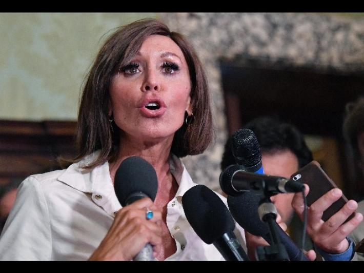 Coronavirus: FI, Conte riunisca partiti