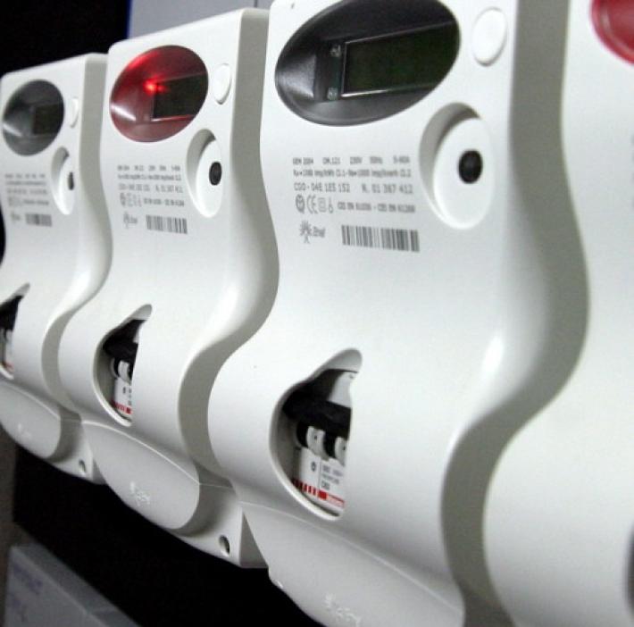 Bollette elettriche in calo di quasi l'11%  nel primo trimestre del 2024 per chi &egrave; rimasto nel mercato tutelato