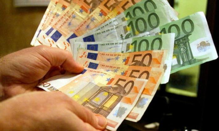 Quattro milioni spariti, promotore finanziario patteggia