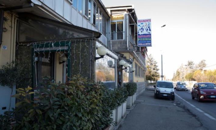 Raid notturno alla pizzeria Tramonti