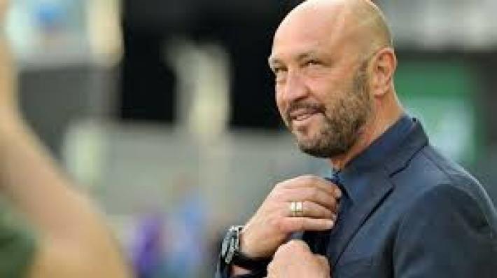 Cagliari: via Maran, arriva Zenga?