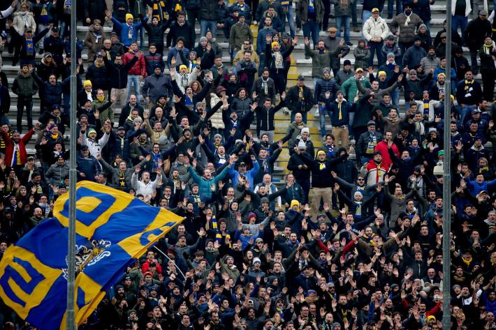 Sospesa vendita biglietti calcio 