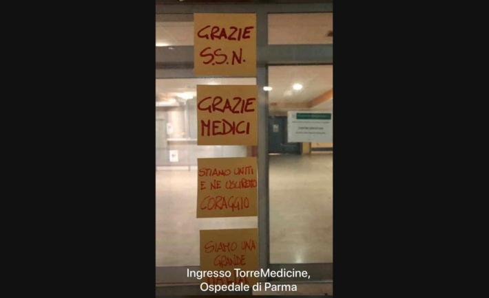 Il grazie a medici e infermieri dell'ospedale Maggiore 