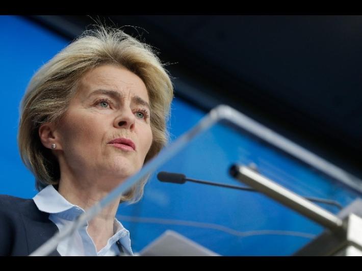 Stop ai veicoli diesel e benzina nel 2035: l'Europa rivedr&agrave; le sue decisioni entro fine anno 