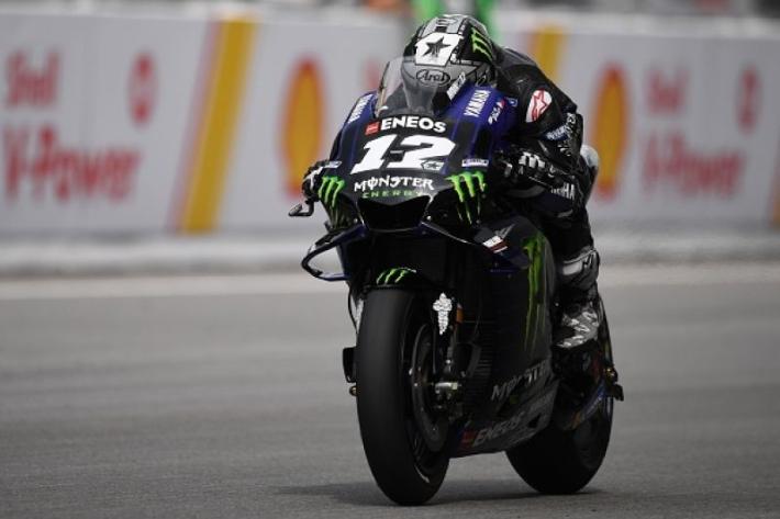 Vinales in ospedale dopo incidente con la moto da cross