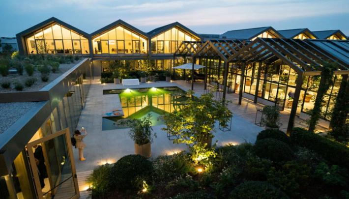 Davines produce e dona a Parma gel igienizzante