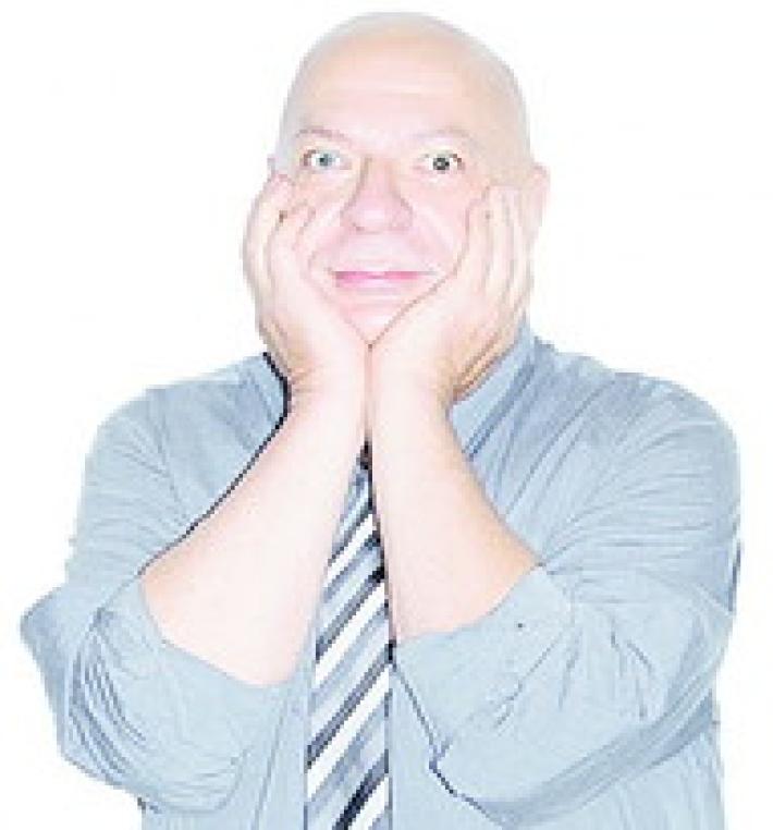 'Si prova il gioco del &laquo;Celo-manca&raquo; reinventandosi barman per bere'