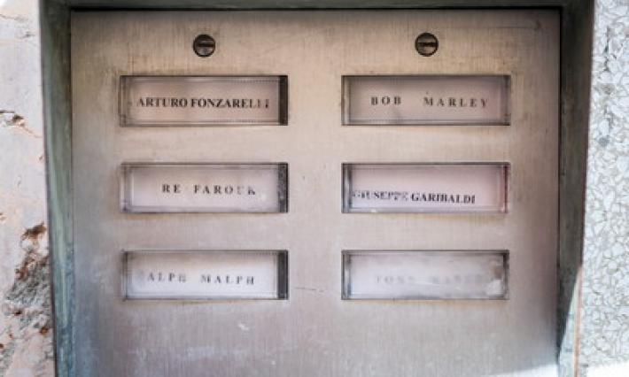 Il condominio delle &laquo;celebrit&agrave;&raquo;