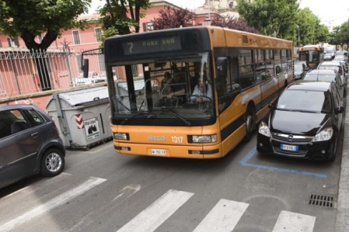 Dal 15 aprile i bus del servizio diurno saranno attivi con la frequenza estiva 