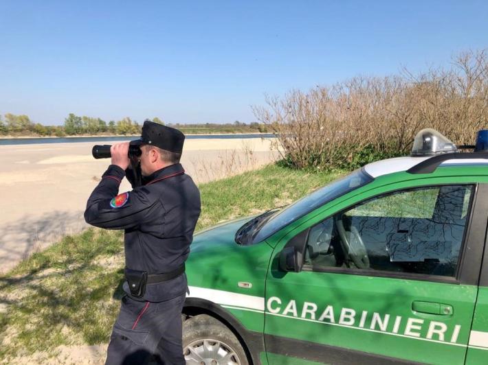 C'&egrave; chi va a pesca, chi a far legna e chi in escursione: i Carabinieri Forestali ne multano 15