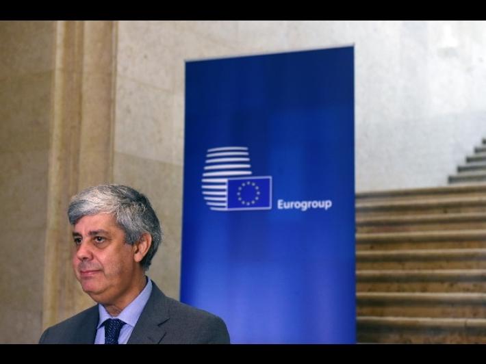 L'Eurogruppo trova l'intesa, la palla passa ai leader