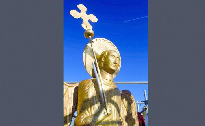 L'Angiol d'or protegga Parma ferita