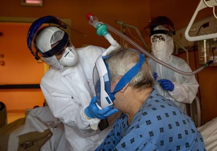 95 valvole per respiratori prodotte da volontari con stampanti 3D