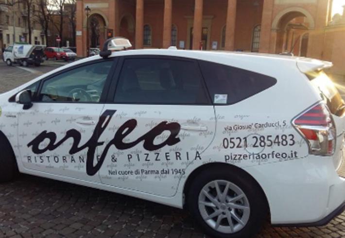 I taxisti di Parma: "Utilizzateci per la consegna della spesa a domicilio"