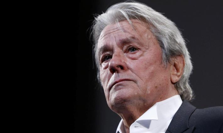 L'avvocato di Delon:  "E' lucido, la tutela &egrave; inutile"