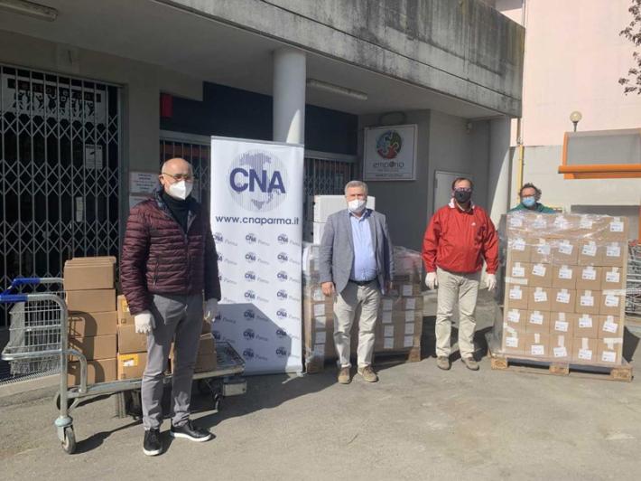 Donazione di beni alimentari: la generosit&agrave; di CNA Parma
