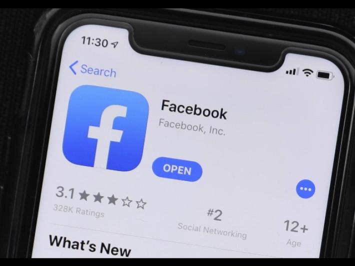 Insultano i carabinieri su Facebook, denunciati a Boretto