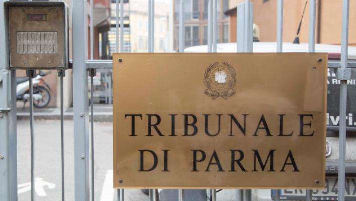 Nel comodino due etti e mezzo di marijuana